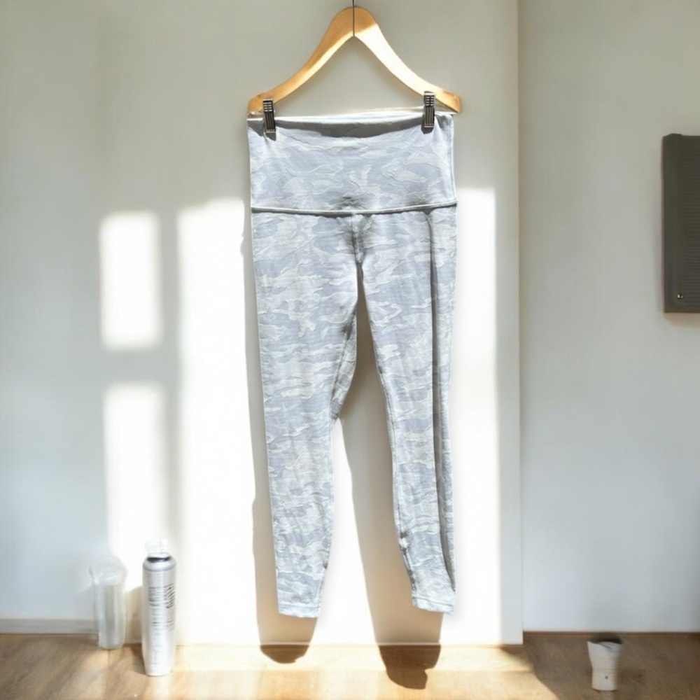 🌻Lululemon Wunder Under Light Camouflage High Rise Leggings Size 8